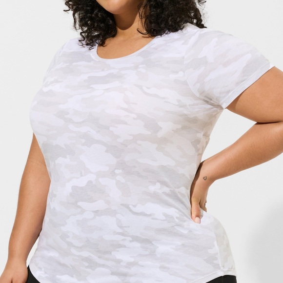 torrid Tops - Torrid Active‎ Women's Gray Camo Performance Tee Short Sleeve Plus Size 3